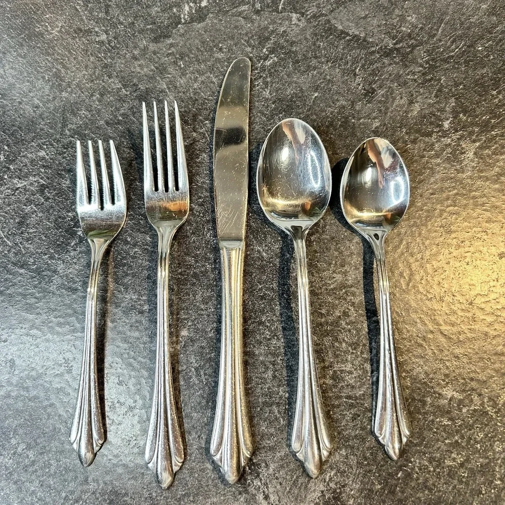 Vtg Reed & Barton Sarajevo Flatware 86 Pc, 8 Person Service,‎ Hostess & Extras